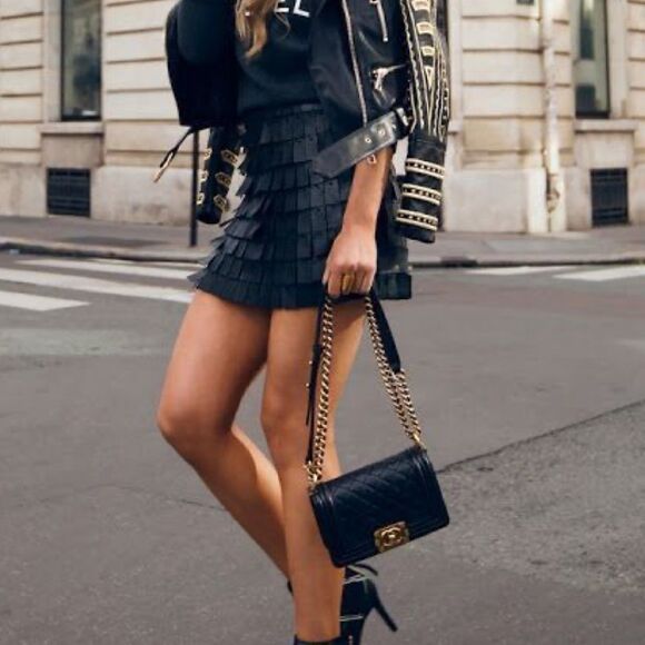 CHANEL small boy bag - Picture 3 of 13